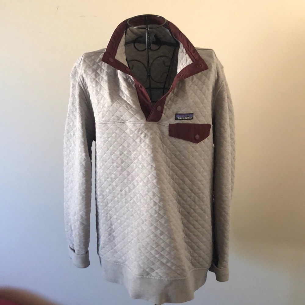 Patagonia quilted pull over